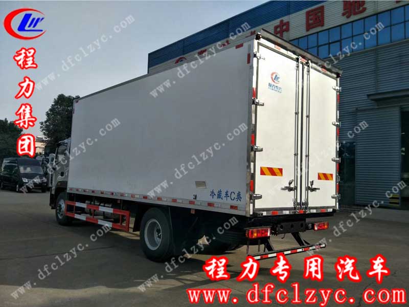 湖北程力專(zhuān)用汽車(chē)有限公司生產(chǎn)的國(guó)五福田歐馬可S5冷藏車(chē)