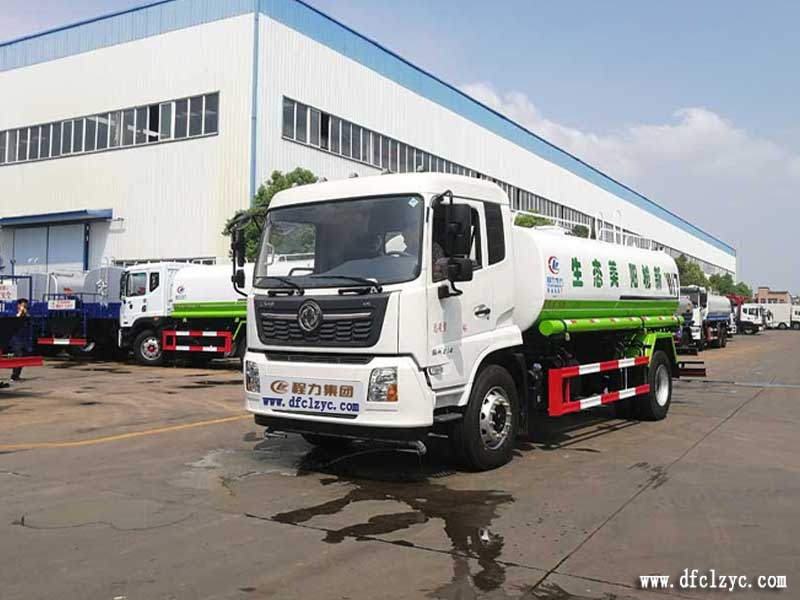 湖北程力專用汽車有限公司東風(fēng)灑水車